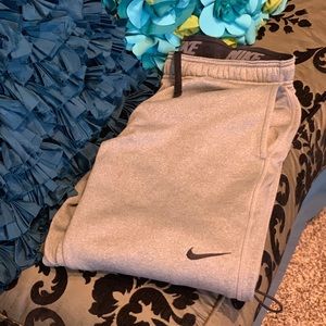 Nike sweat pants Size small